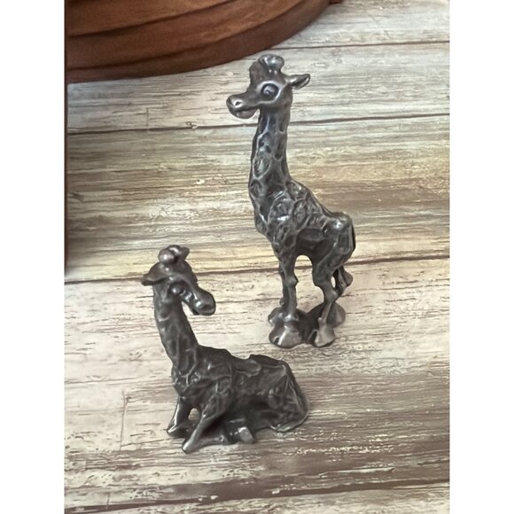 Hudson Pewter Noah’s Ark Set 1981 Wood Ark w/Noah and 11 Pairs of Pewter Animals - Picture 9 of 17